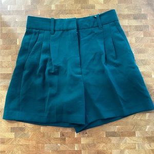 Aritzia The Effortless Short